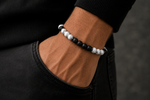 Charger l'image dans la galerie, Bracelet en Howlite et Pierre de Lave
