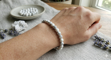 Charger l'image dans la galerie, Bracelet en Howlite
