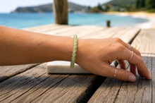 Charger l'image dans la galerie, Bracelet en Prehnite
