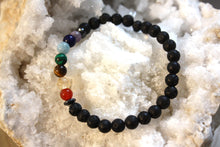 Charger l&#39;image dans la galerie, Bracelet &quot;Equilibre spirituel&quot; - 7 chakras Pierre de lave
