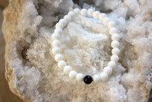 Charger l&#39;image dans la galerie, Bracelet &quot;Douceur&quot; - Agate blanche
